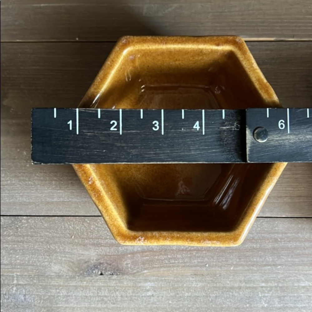 VTG Haegar Small Planter - Picture 6 of 9
